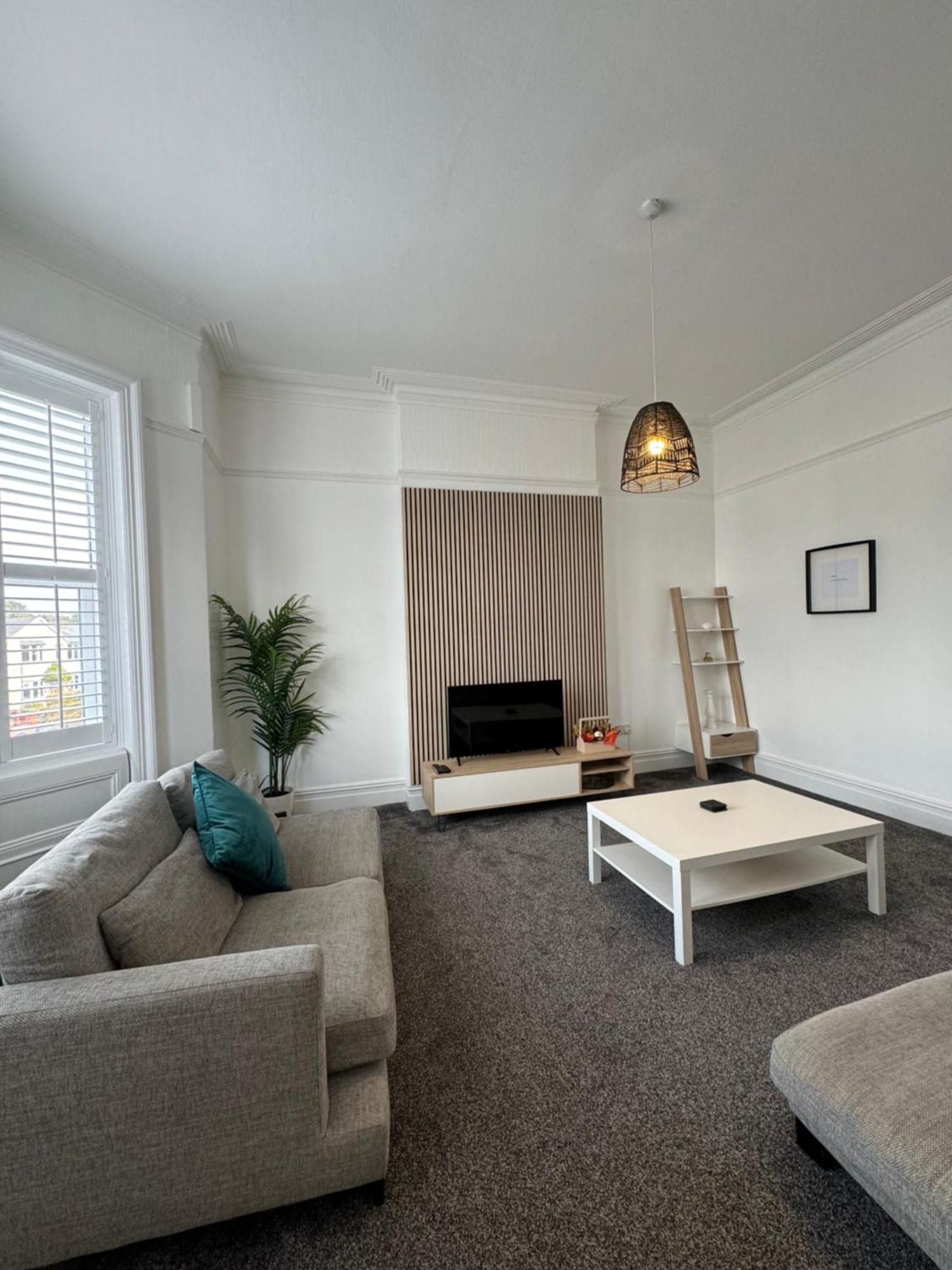 Spacious Victorian Birkdale Apartment With Garden Southport Luaran gambar